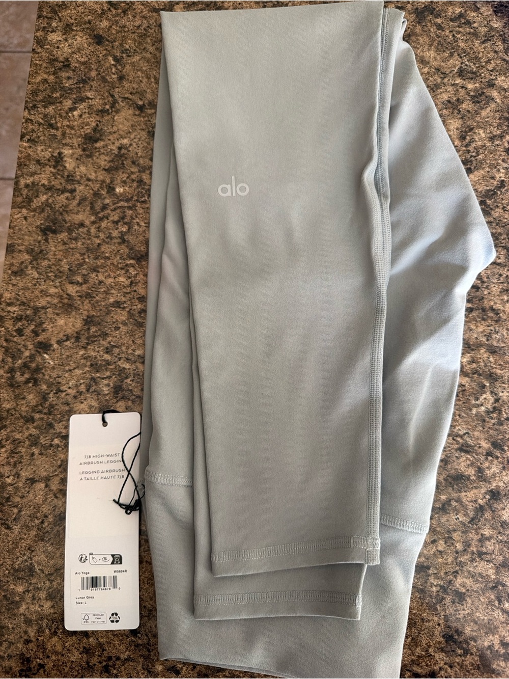 ALO Yoga Leggings in Pale Gray-Blue